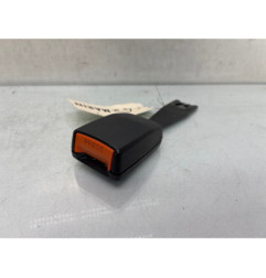 Attache ceinture avant droit OPEL AGILA A