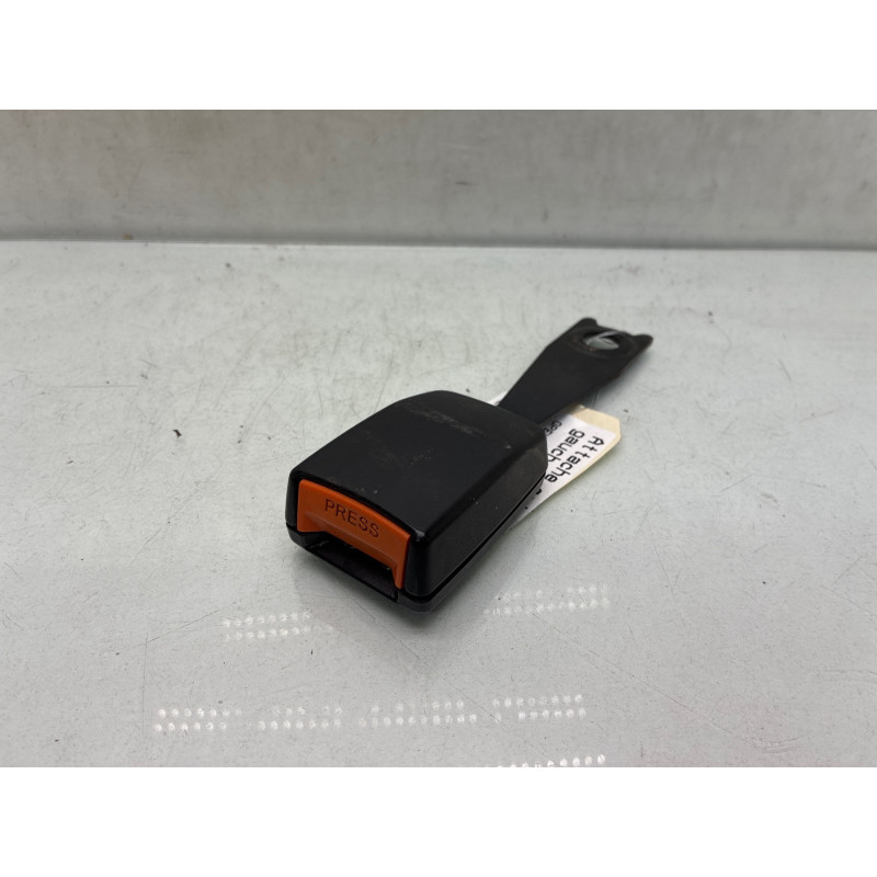 Attache ceinture avant gauche OPEL AGILA A Photo n°2