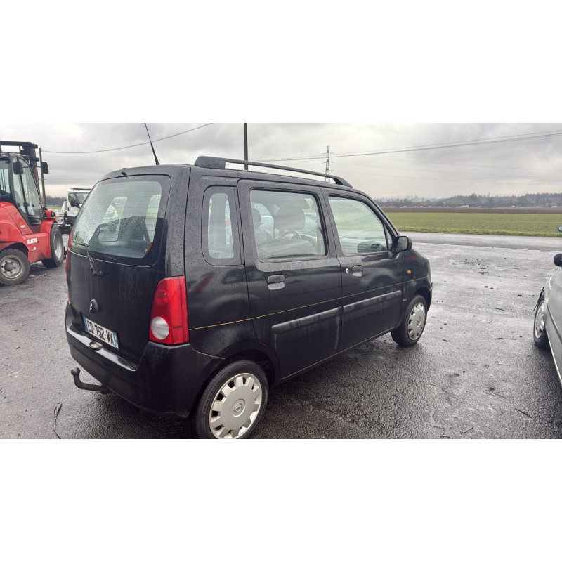 Attache ceinture avant gauche OPEL AGILA A Photo n°7
