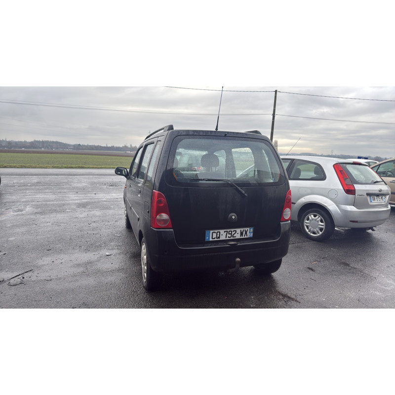 Attache ceinture avant gauche OPEL AGILA A Photo n°19