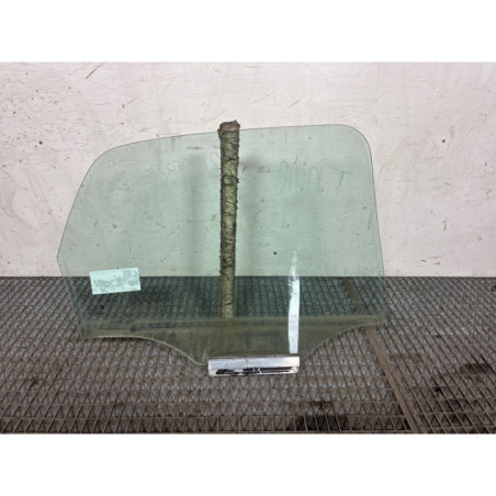 Vitre arriere gauche OPEL CORSA C