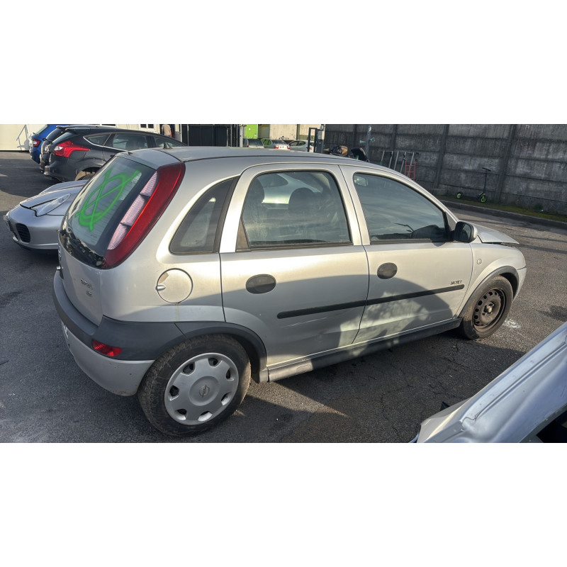 Vitre arriere gauche OPEL CORSA C Photo n°8