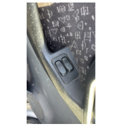 Vitre arriere gauche OPEL CORSA C