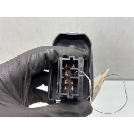 Interrupteur de leve vitre avant droit PEUGEOT 306