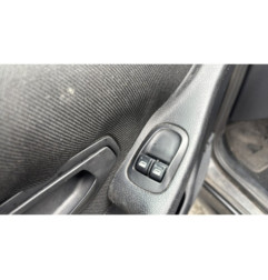 Interrupteur de leve vitre avant droit PEUGEOT 306