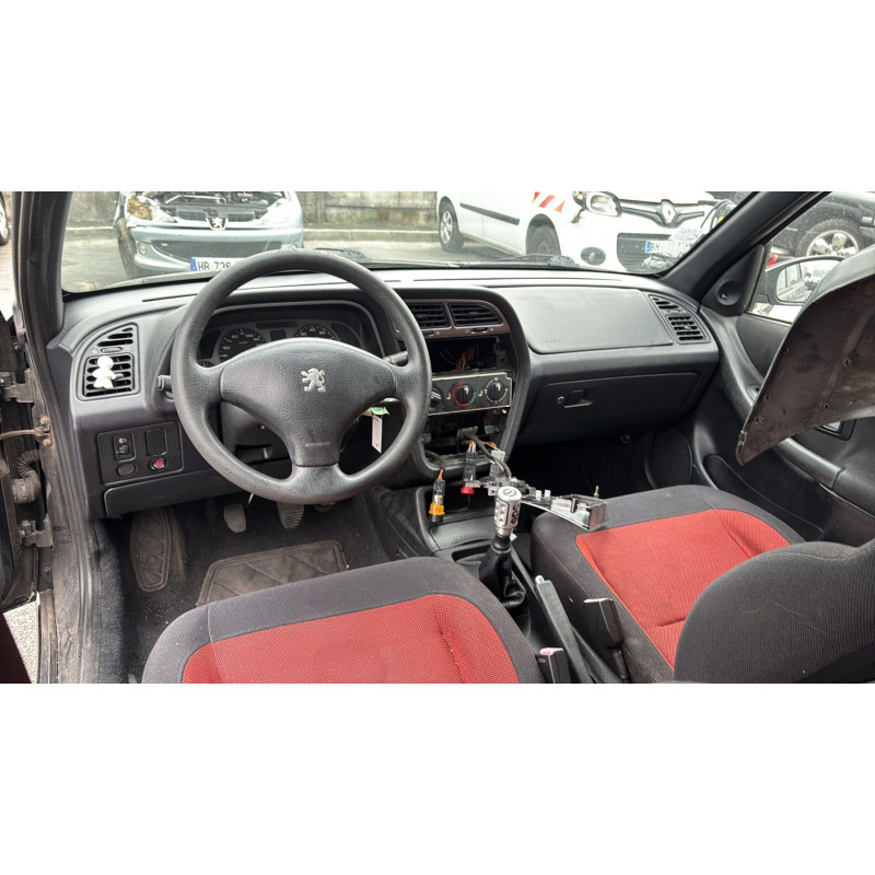 Interrupteur de leve vitre avant droit PEUGEOT 306 Photo n°18