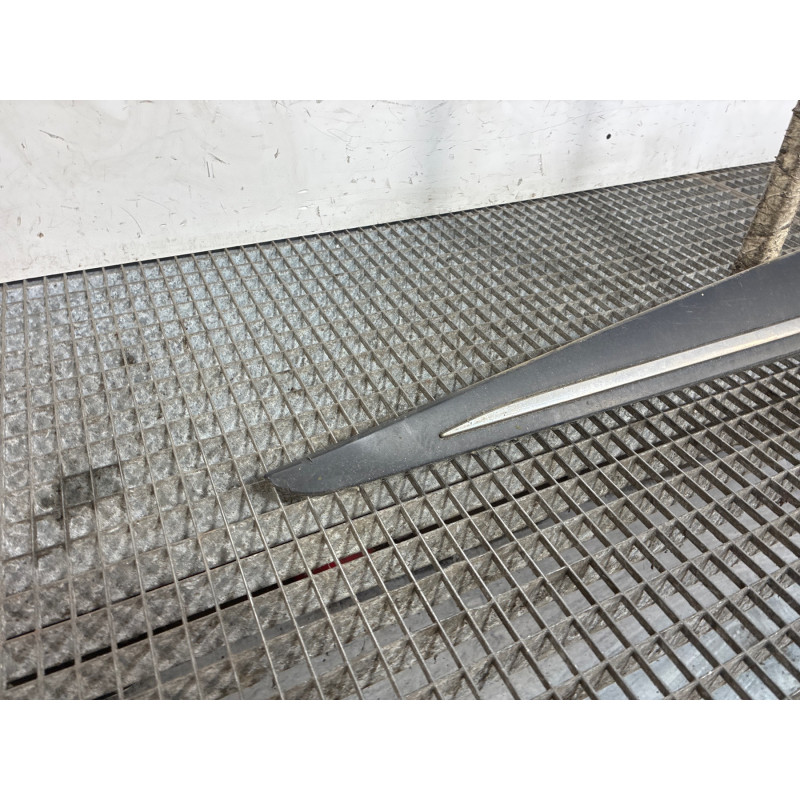 Baguette de porte avant gauche RENAULT CLIO 4 Photo n°3