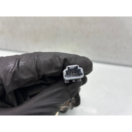 Attache ceinture arriere droit RENAULT CLIO 4 Photo n°1