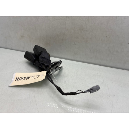 Attache ceinture arriere droit RENAULT CLIO 4