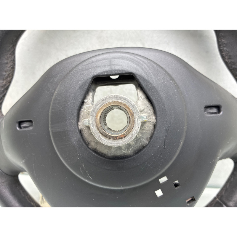 Volant RENAULT CLIO 4 Photo n°5