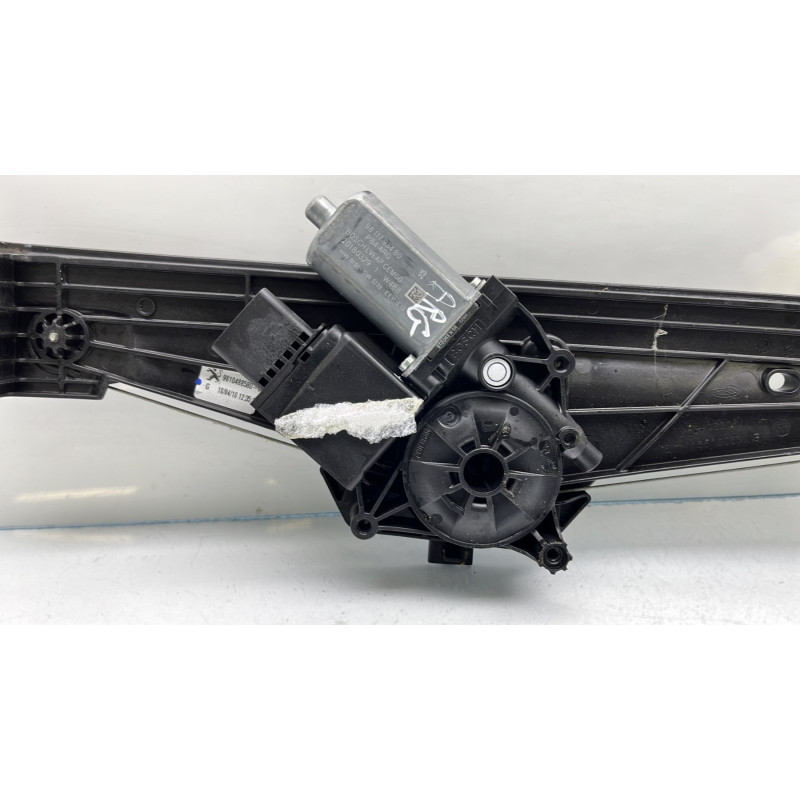 Leve vitre electrique arriere gauche PEUGEOT 3008 2 Photo n°4