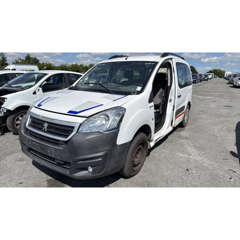 Anti brouillard gauche (feux) PEUGEOT PARTNER 2 Photo n°4
