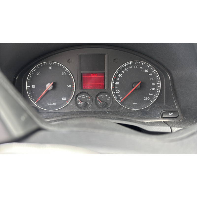 Vitre arriere gauche VOLKSWAGEN GOLF 5 Photo n°4
