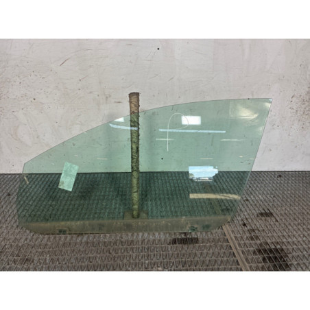 Vitre avant gauche VOLKSWAGEN GOLF 5