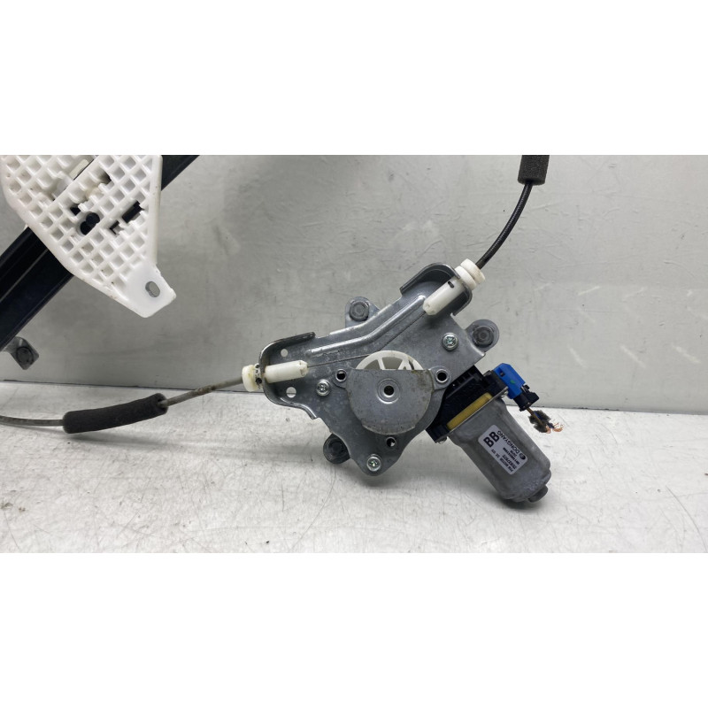 Leve vitre electrique avant droit CHEVROLET CAPTIVA Photo n°3