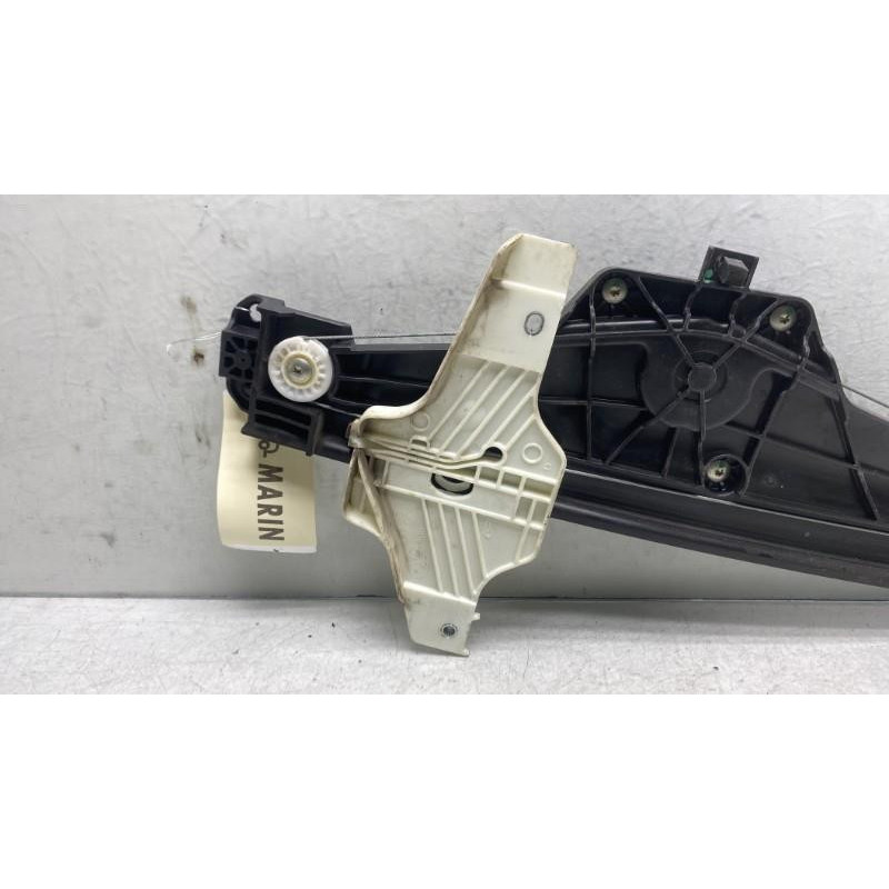 Leve vitre electrique arriere gauche PEUGEOT 3008 2 Photo n°3