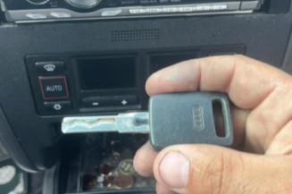 Bras essuie glace arriere AUDI A3 1