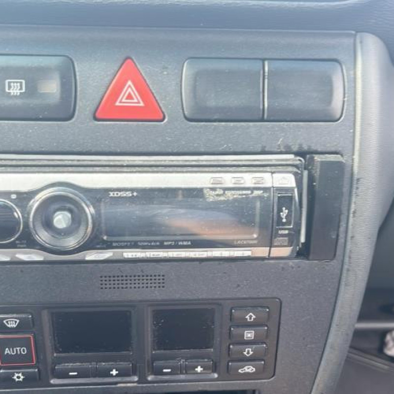 Bras essuie glace arriere AUDI A3 1 Photo n°12