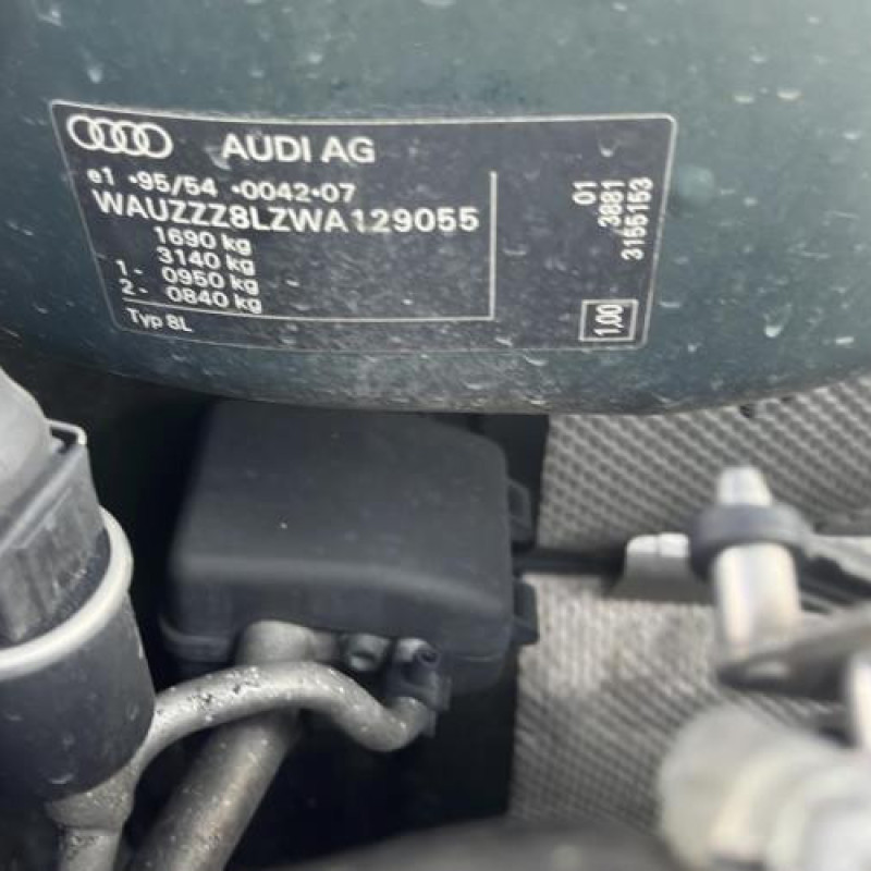 Bras essuie glace arriere AUDI A3 1 Photo n°13