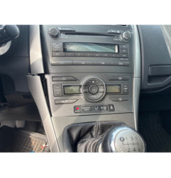 Custode avant droit TOYOTA AURIS 1
