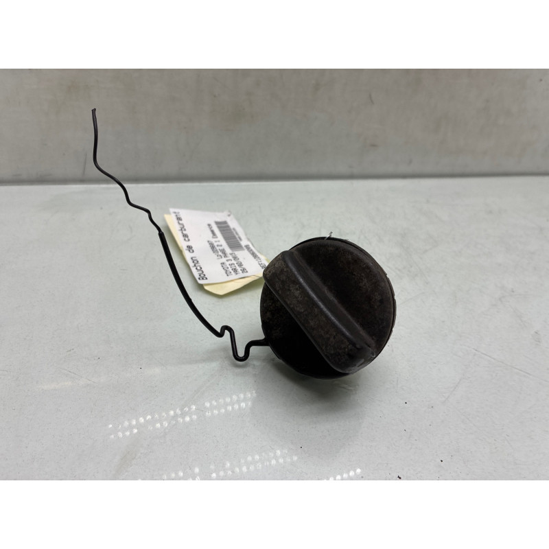 Bouchon de carburant TOYOTA YARIS 3 Photo n°3