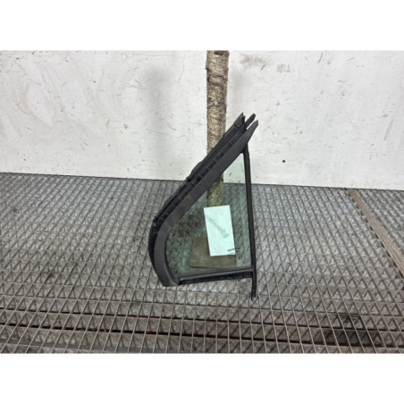 Custode avant droit (porte) TOYOTA YARIS 3 Photo n°1