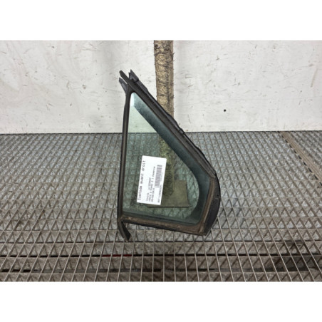 Custode avant droit (porte) TOYOTA YARIS 3