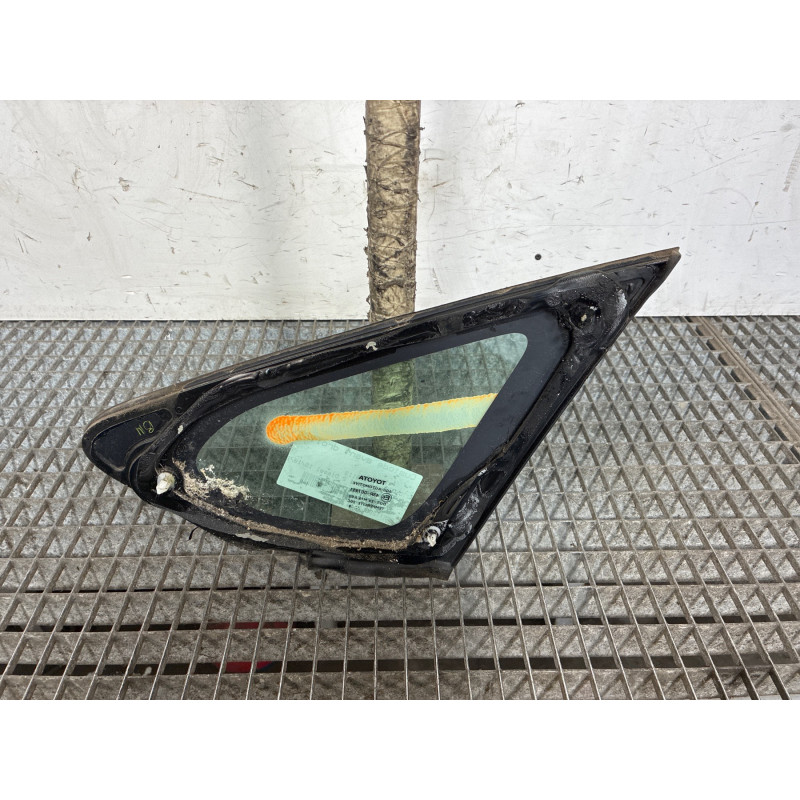 Custode avant droit TOYOTA AURIS 1 Photo n°1
