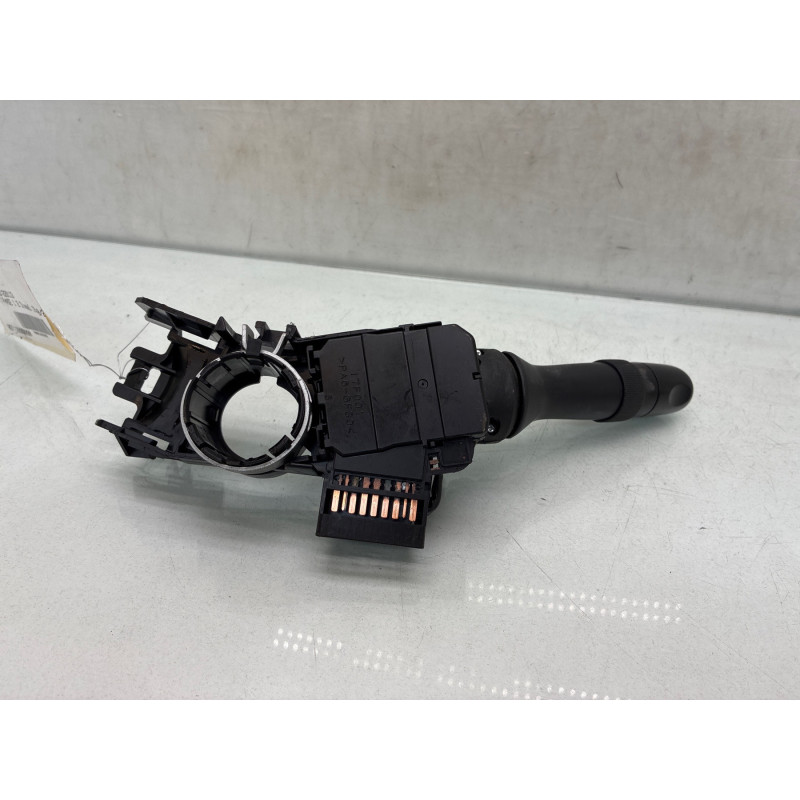 Commodo phare TOYOTA AURIS 1 Photo n°3