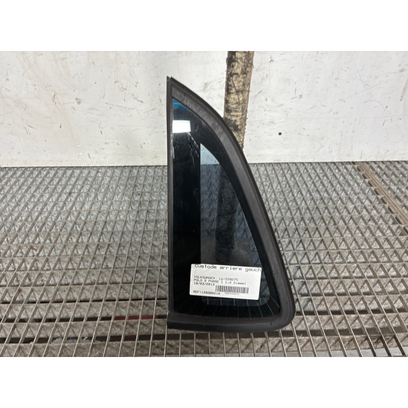 Custode arriere gauche VOLKSWAGEN POLO 5 Photo n°1
