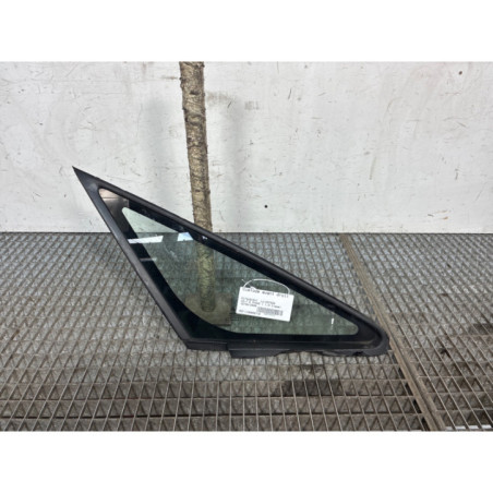 Custode avant droit MITSUBISHI COLT 6 Photo n°1