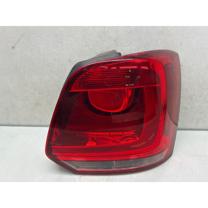 Feu arriere principal droit (feux) VOLKSWAGEN POLO 5 Photo n°3