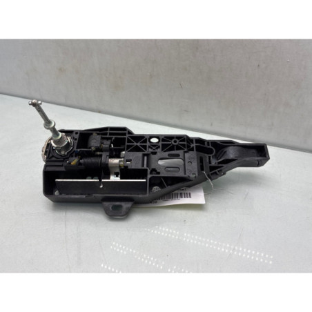 Poignee porte avant gauche RENAULT CLIO 4
