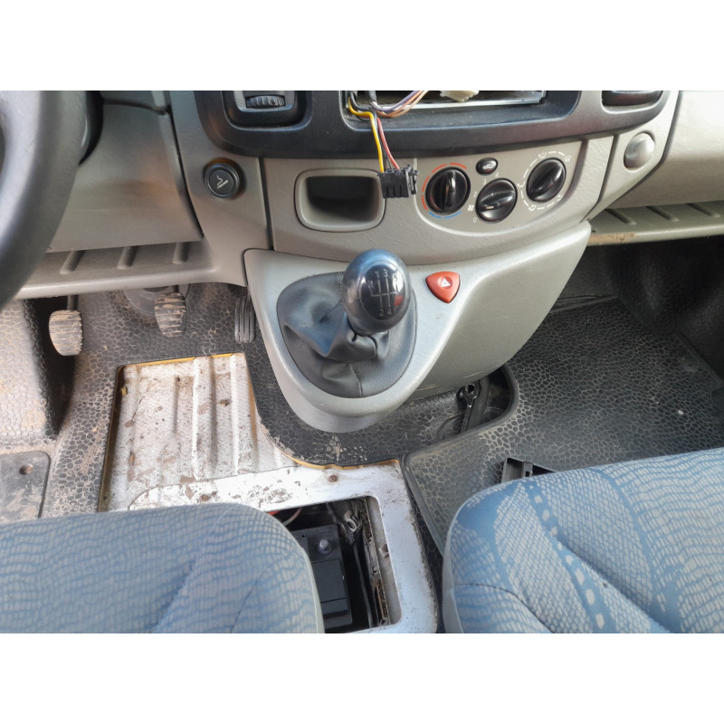 Poignee porte coffre gauche RENAULT TRAFIC 2 Photo n°11
