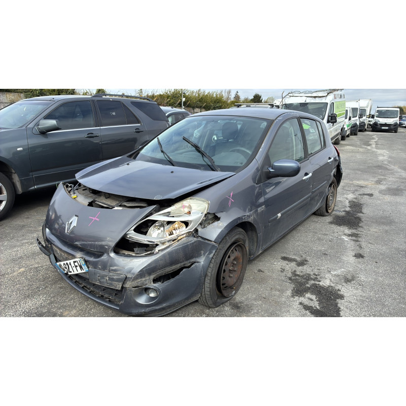 Pompe à carburant RENAULT CLIO 3 Photo n°4