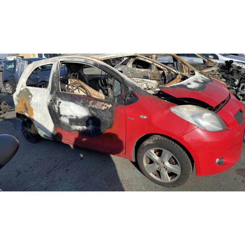 Anti brouillard droit (feux) TOYOTA YARIS 2 Photo n°12