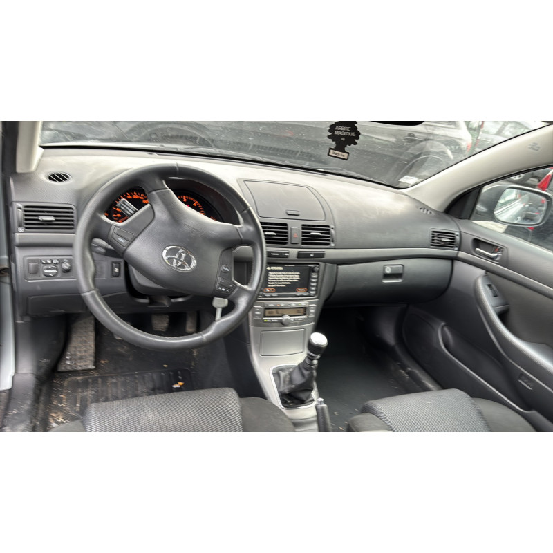 Anti brouillard droit (feux) TOYOTA AVENSIS 2 Photo n°17