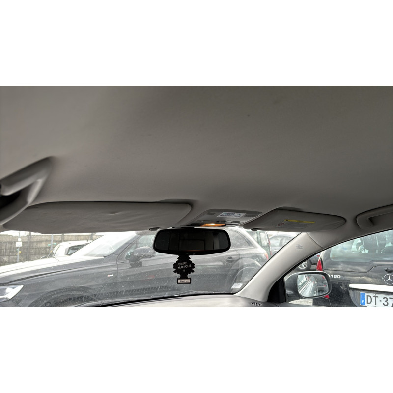 Anti brouillard droit (feux) TOYOTA AVENSIS 2 Photo n°18