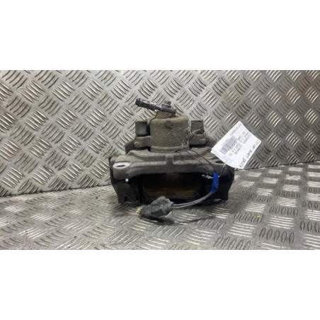 Etrier avant gauche (freinage) VOLKSWAGEN PASSAT 5