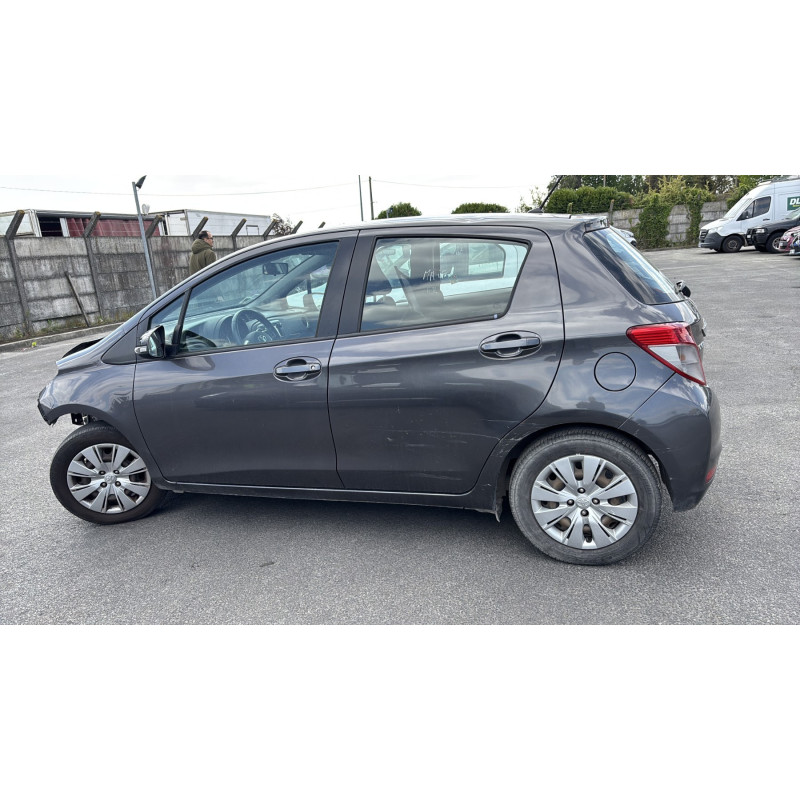 Malle/Hayon arriere TOYOTA YARIS 3 Photo n°14