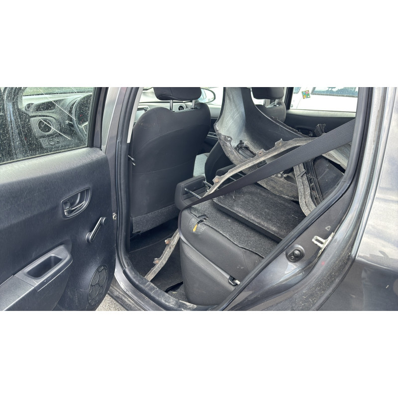 Malle/Hayon arriere TOYOTA YARIS 3 Photo n°17