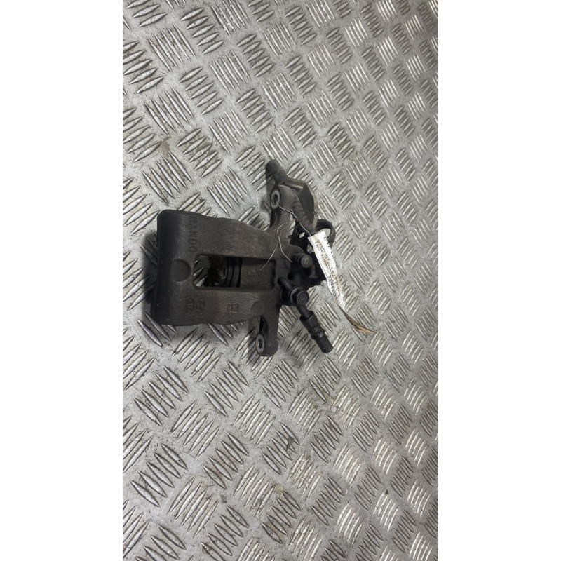 Etrier arriere gauche (freinage) HYUNDAI I 20 2 Photo n°1