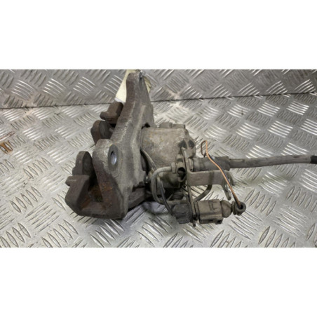 Etrier avant gauche (freinage) AUDI A4 2