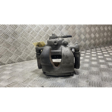 Etrier avant gauche (freinage) MERCEDES CLASSE CLA 118