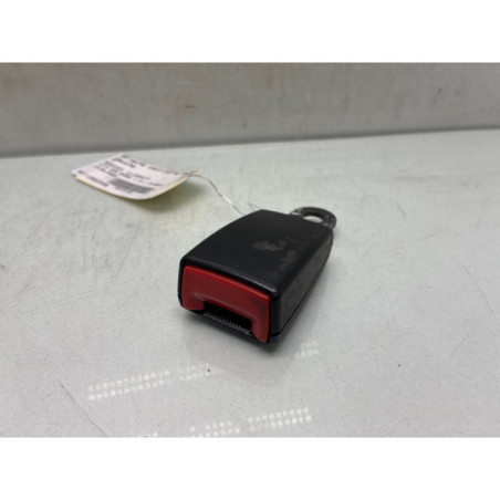 Attache ceinture avant gauche MERCEDES VITO 639