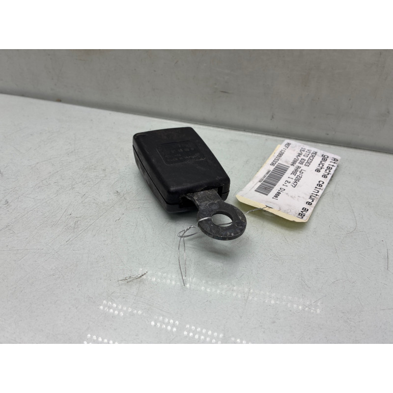 Attache ceinture avant gauche MERCEDES VITO 639 Photo n°3