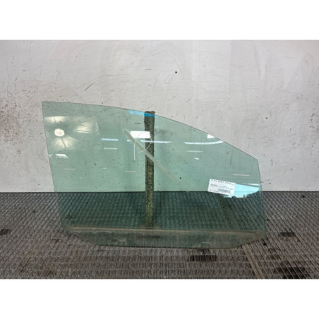 Vitre avant droit VOLKSWAGEN TOURAN 2 Photo n°1