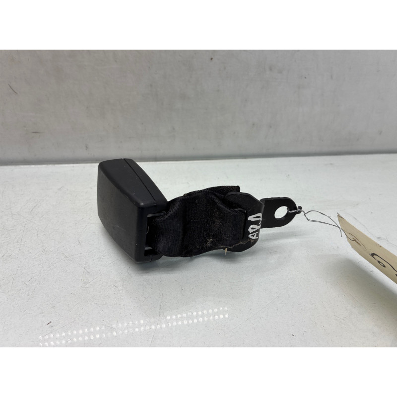 Attache ceinture arriere droit VOLKSWAGEN TOURAN 2 Photo n°3