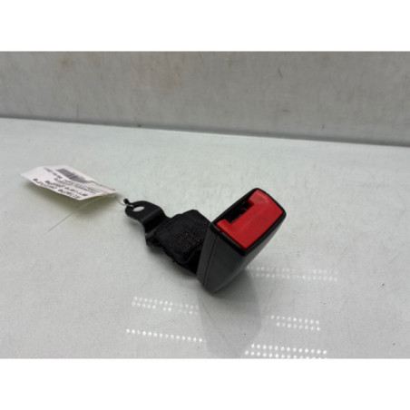 Attache ceinture arriere gauche VOLKSWAGEN TOURAN 2