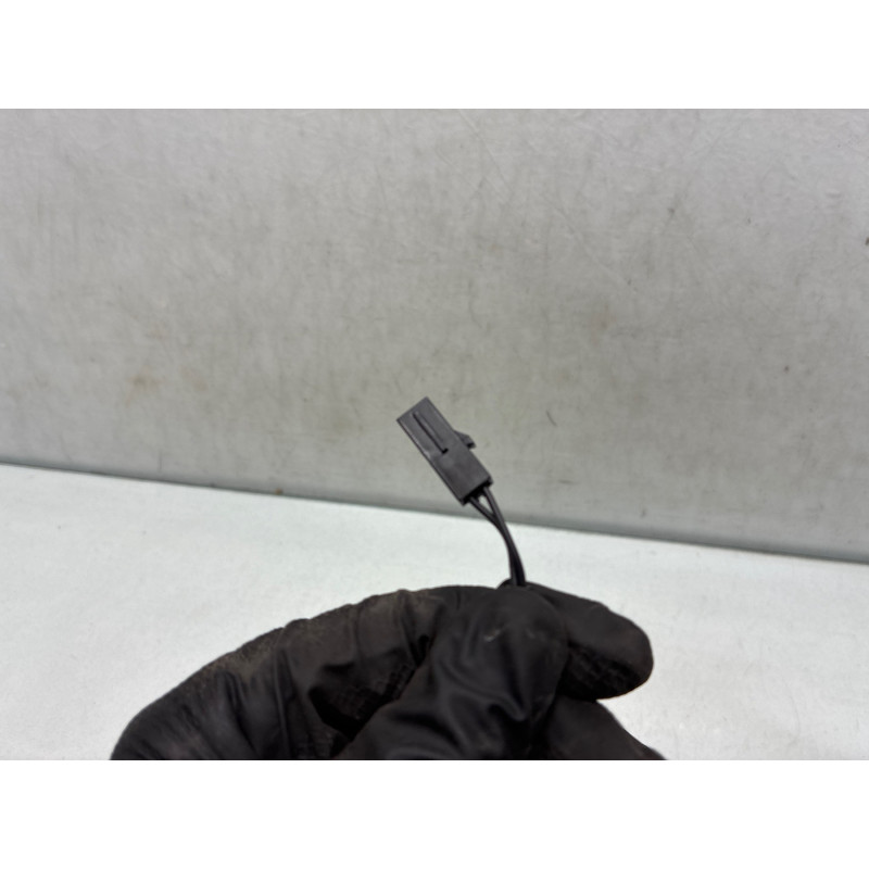 Attache ceinture avant gauche VOLKSWAGEN TOURAN 2 Photo n°3